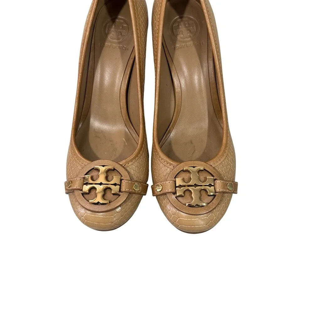 Tory Burch Aaden Tan Snakeskin Embossed Leather Block Heel Logo Pumps Size 8M